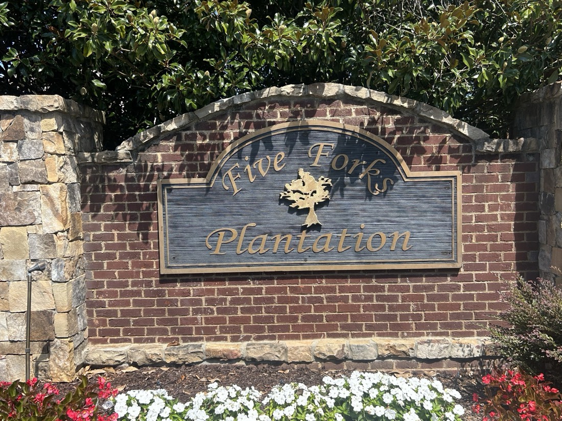 Entrance to Five Forks Plantation in Simpsonville, SC